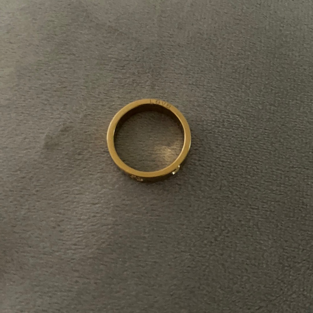 Gold ring
